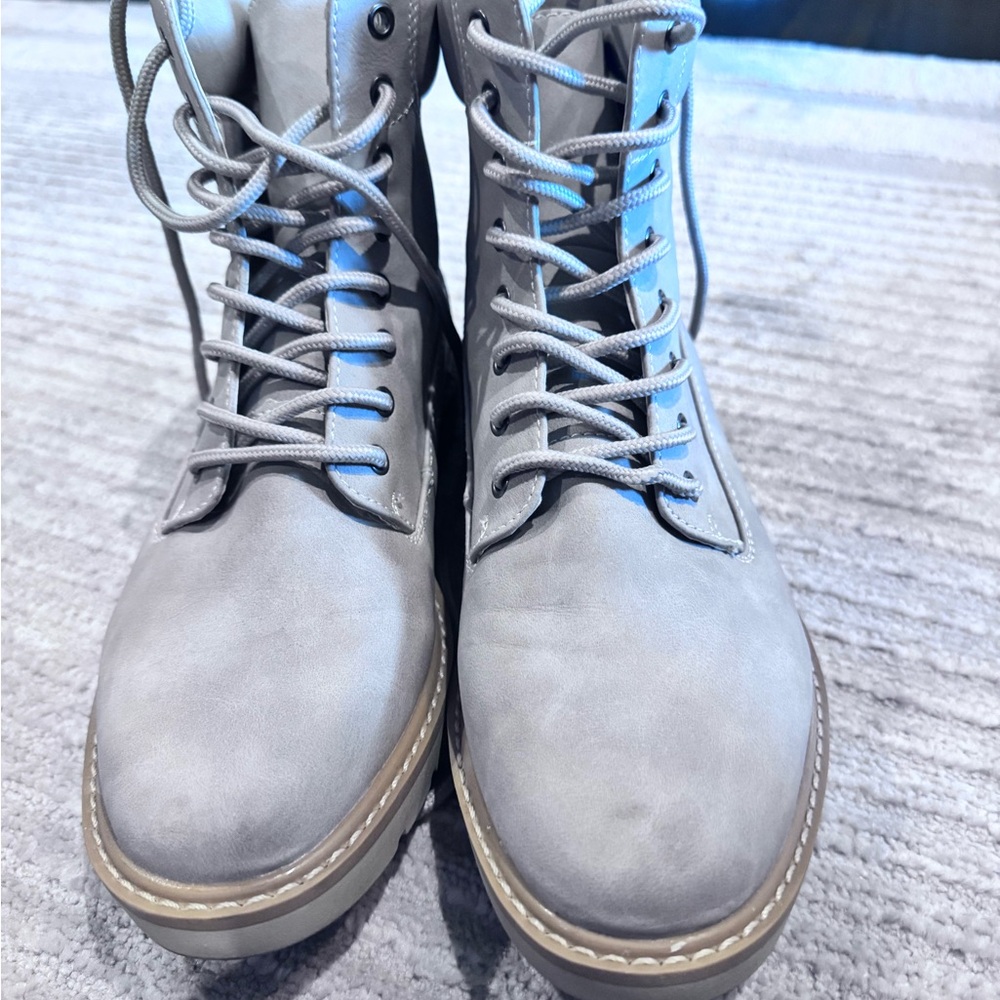 Gray Combat Moto Boots with Rugged Sole